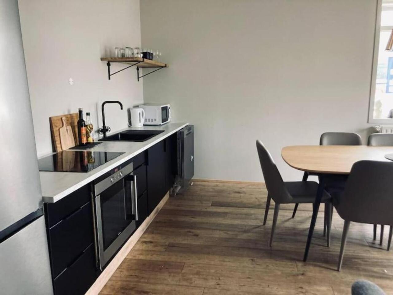 G10 Apartments Акурейрі Екстер'єр фото